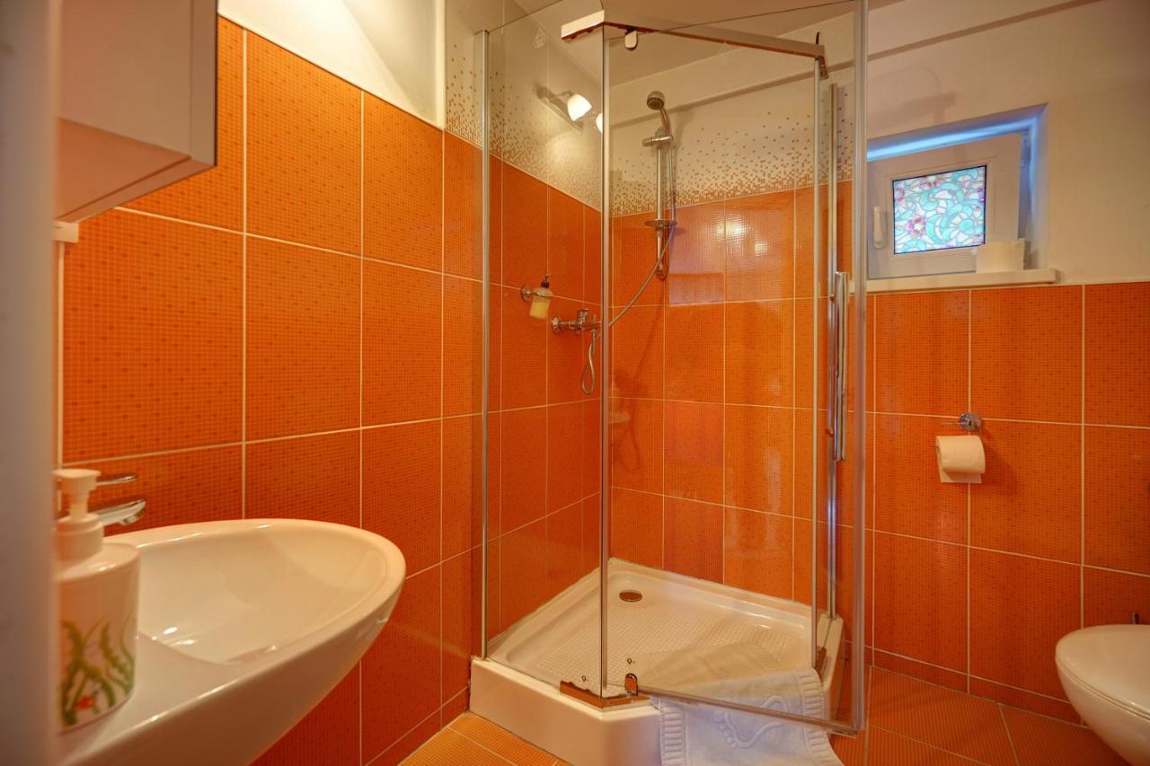 Vila Alba Brasov Ngoại thất bức ảnh